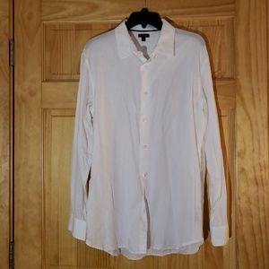 Mens XL Apt 9 White Buttonup with subtle stripes